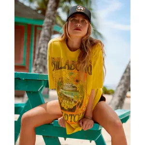 Women's T-shirt Billabong Between Night & Dawn image-4