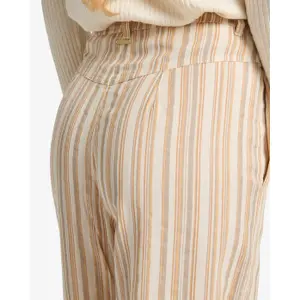 Pantalones de traje con pinzas para mujer Billabong Heaven image-4