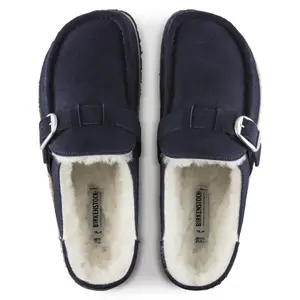 Sabots de couro com forro de pele de carneiro camurça mulher Birkenstock Buckley image-2