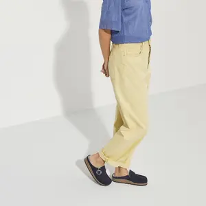 Sabots de couro com forro de pele de carneiro camurça mulher Birkenstock Buckley image-4