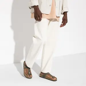Sandales Birkenstock Gizeh Waxy Leather image-6