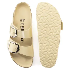 Women's sandals Birkenstock Arizona Big Buckle Natural Leather Patent image-4