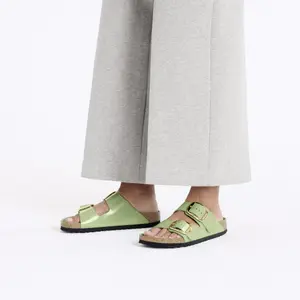 Women's sandals Birkenstock Arizona Big Buckle Natural Leather Patent image-3