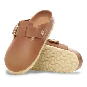 Nubuck leren klompen met een grote gesp Birkenstock Boston image-2