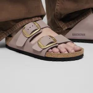 Leather sandals with a large buckle for women Birkenstock Arizona image-4