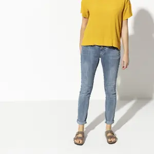 Sandálias Birkenstock Arizona Waxy Leather image-5