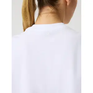 Women's oversized cropped T-shirt Björn Borg Studio image-3