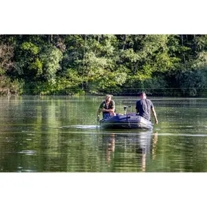 Clonk dans l'eau profonde Black Cat Catfish image-1