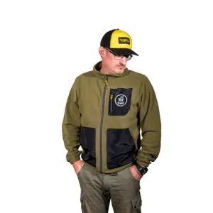 bo500044-fleece-black-cat-green