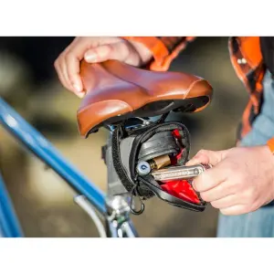 Reflective saddle bag Blackburn image-6