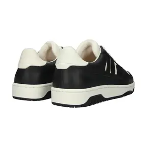 Baskets Blackstone Jade Vaughn image-3