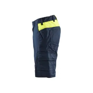 Short Blaklader 2D image-3