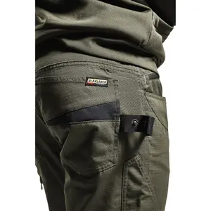 Short Blaklader image-5