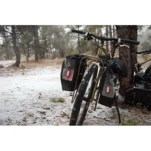 blatr010002-fronttrager-blackburn-outpost-schwarz-tu