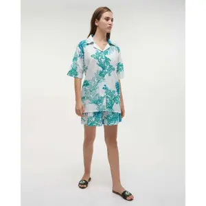 Conjunto de camisa y short con detalles coral mujer Ble Resort Collection image-3