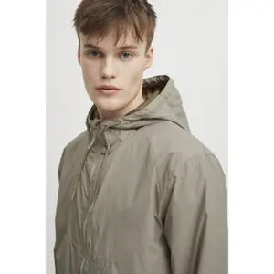 Hooded waterproof jacket Blend image-5