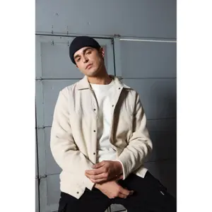 Knopfjacke Blend image-3