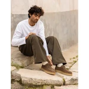 Derbie Bobbies Manny image-3