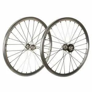 Wheels Bombshell jet 20"x1-3/8" 36h image-0