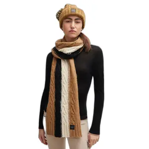 Bonnet Boss Equestrian Bobble image-1