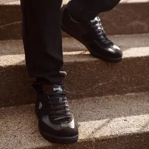 Baskets Botas Iconic Dark image-3