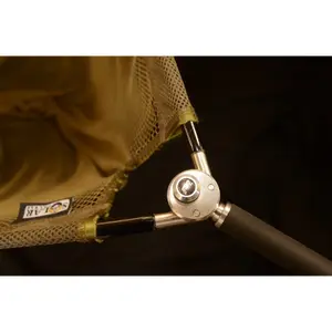Fishnet Solar Tackle P1 Bow-Loc Landing Net image-0