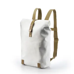 Mochila Brooks England Pickwick S 12L image-0