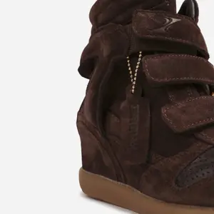 Zapatillas altas con clavos decorativos para mujer Bronx Jae-yy image-4