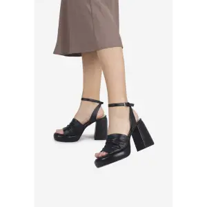 Sandálias de cunha feminina Bronx Ginn-Y image-3