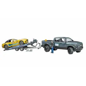 Jeux de voiture - RAM 2500 Power Wagon et Roadster Racing Team Bruder