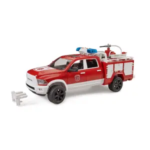 Juegos de coches - ram 2500 camión de bomberos Bruder