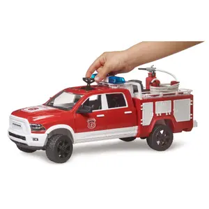 Juegos de coches - ram 2500 camión de bomberos Bruder image-3
