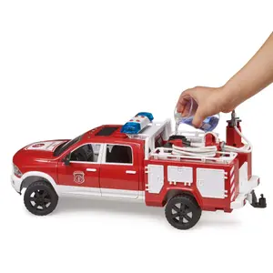 Juegos de coches - ram 2500 camión de bomberos Bruder image-4