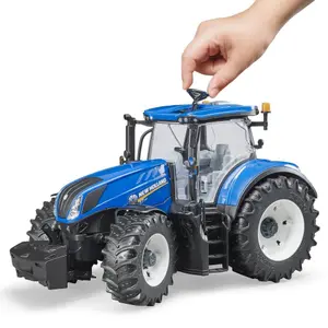 Car games Bruder New Holland image-1