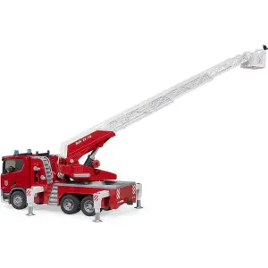 Auto Spiele - scania super 560r Feuerwehrauto Bruder image-4
