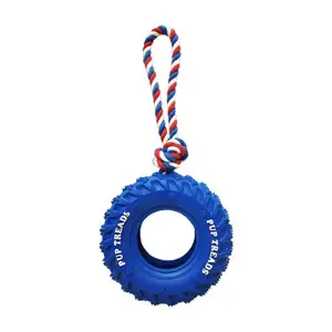 Hundespielzeug Gummireifen mit Seil BUBU Pets image-0