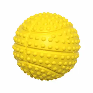 Jouet pour chien ballon de basket en caoutchouc avec couineur BUBU Pets image-0