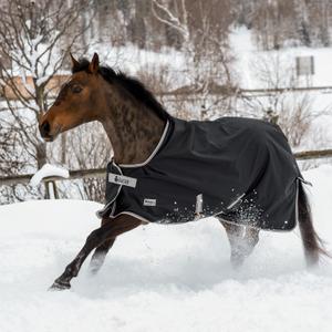 43015-04-vandtaet-udendors-hestedaekken-bucas-anniversary-turnout-0g-black-silver