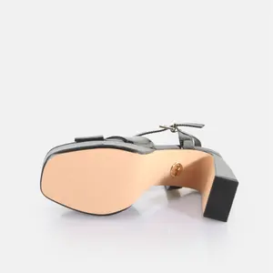 Sandalias de cuña para mujer Buffalo Cherry Cross image-5