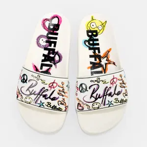 Claquettes femme Buffalo Rees graffiti image-3