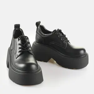 Derbie woman Buffalo Vicious image-2