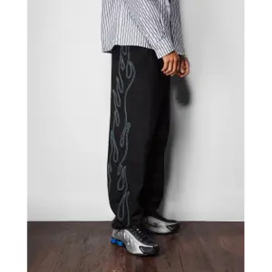 Pantalón de chándal Butter Goods Flame image-2