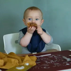 Baby bib By Lille Vilde image-1