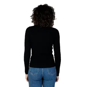 Damestrui Calvin Klein Badge image-2