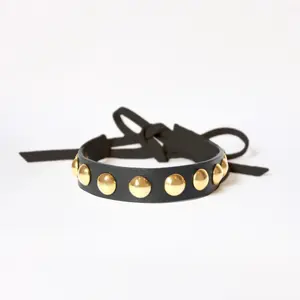 Ballerinas com bracelete de tornozelo com tachas douradas mulher Camia image-3