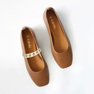 Ballerinas com Cravos Dourados Creme Mulher Camia image-3
