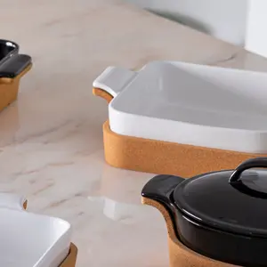 Square baking dish with cork base Casafina image-2