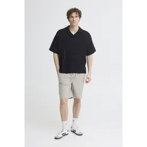 Short Casual Friday Samos image-2