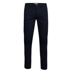 20503448-50479-pantalon-chino-casual-friday-viggo-navy-blazer