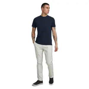 T-Shirt Casual Friday image-1